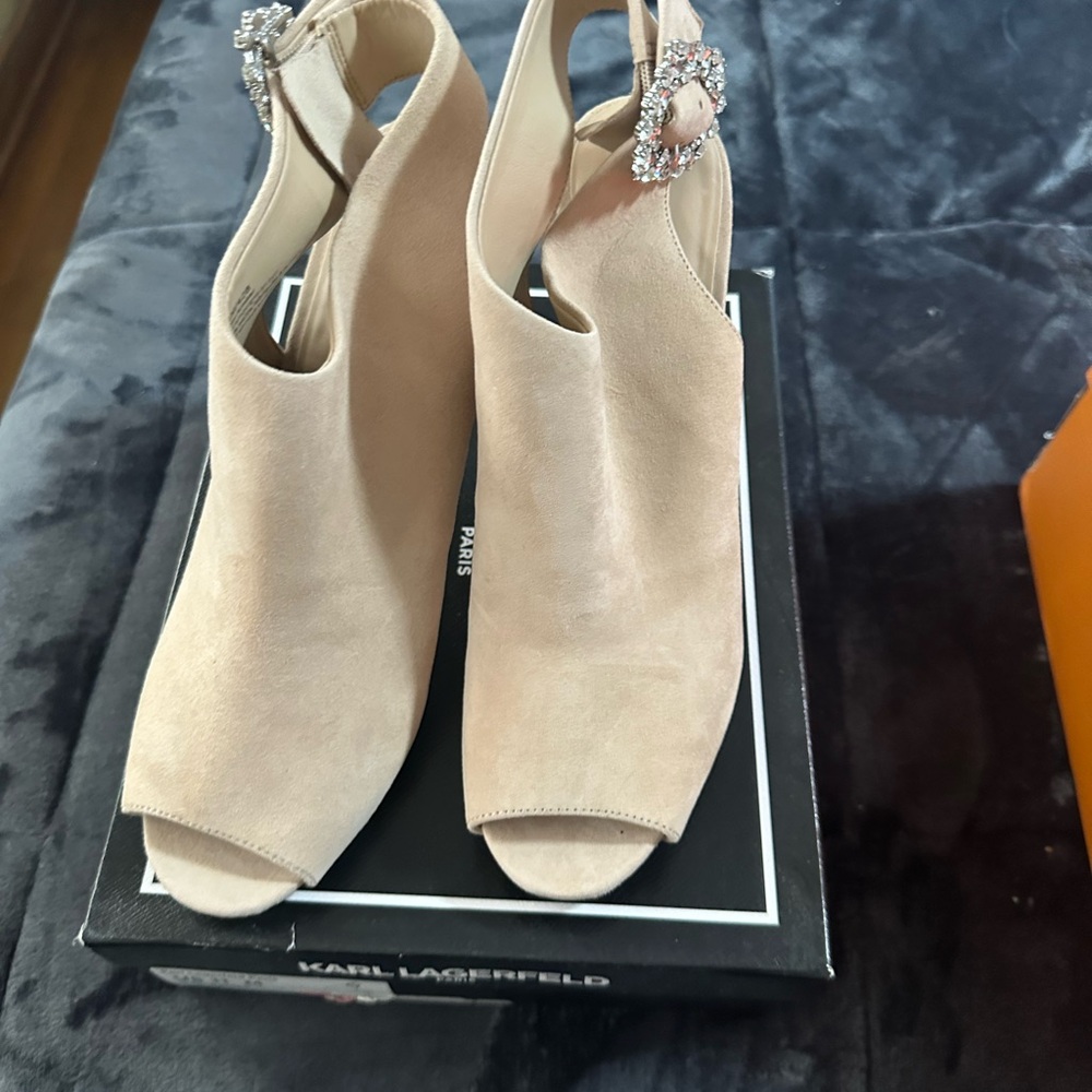 Karl Lagerfeld Tan Heels with Slingback Design